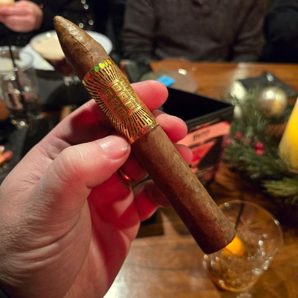 Meerapfel Meir Pyramid